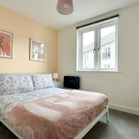 Luxury 2 Bedroom City Centre Apartment - Secure Parking - Amazing Location! Cantorbéry Extérieur photo