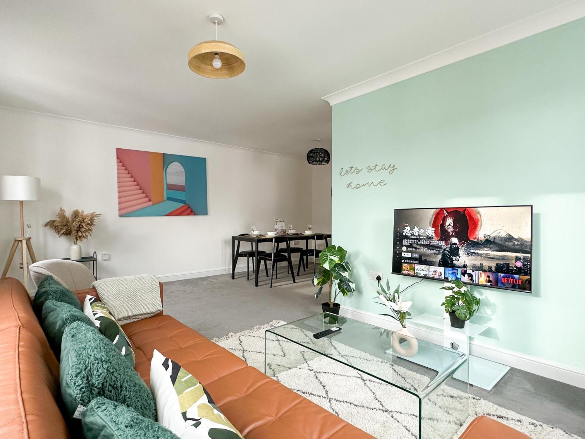 Luxury 2 Bedroom City Centre Apartment - Secure Parking - Amazing Location! Cantorbéry Extérieur photo